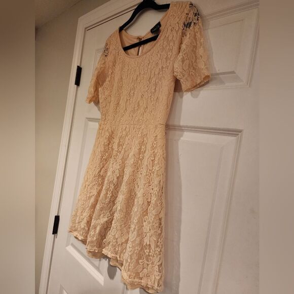 Rue 21 beige lace fit and flare dress - Picture 2 of 3
